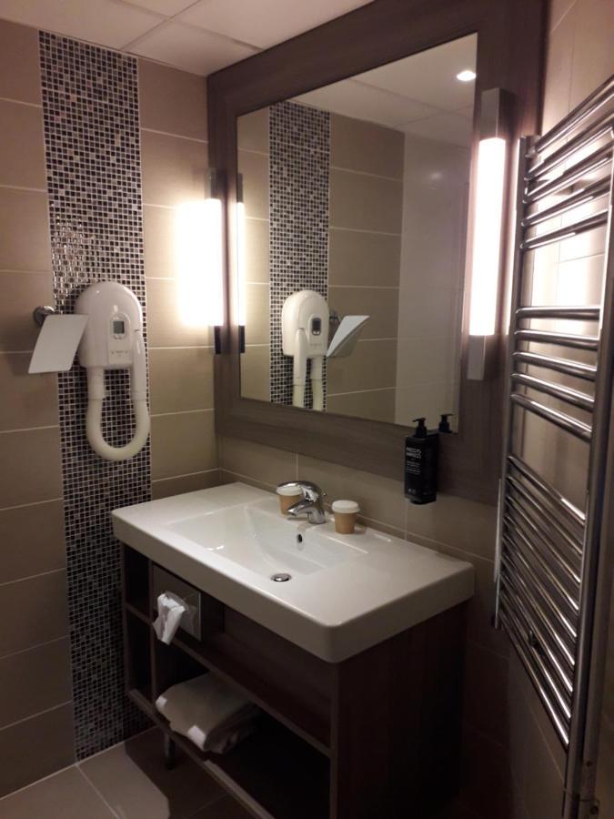 Hotel ibis Styles Melun Rubelles Exterior foto